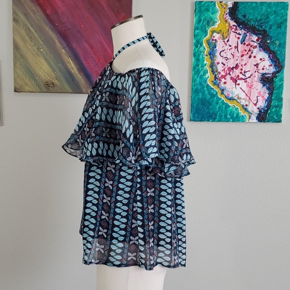 RELISHED Ruffle Patterned off the Shoulder Top - Picture 4 of 10